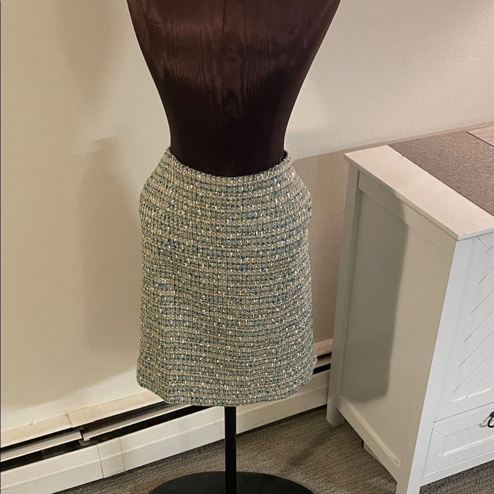 Elegant Ann Taylor Tweed Skirt in Blue, Aqua, Tan and a touch of gold sparkle.
